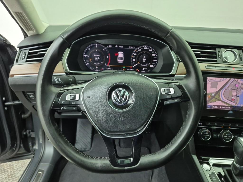 Volkswagen Passat - Vista 9