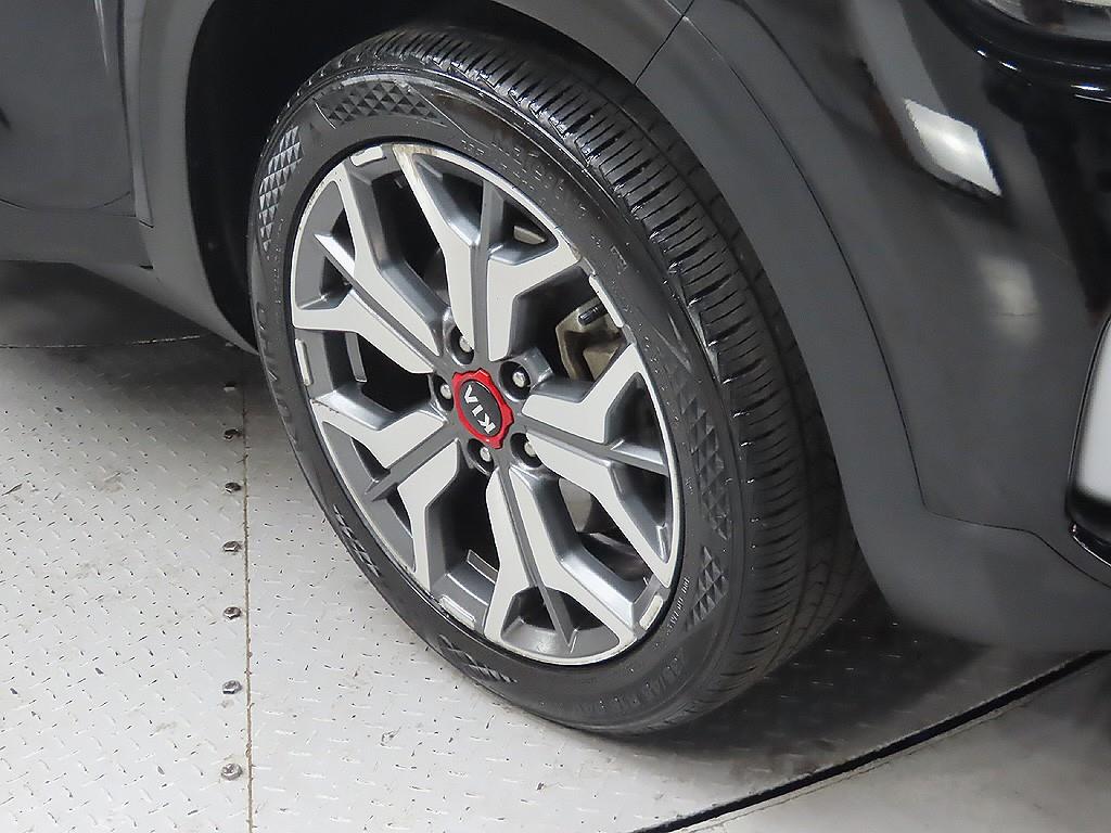 KIA Seltos - Vista 9