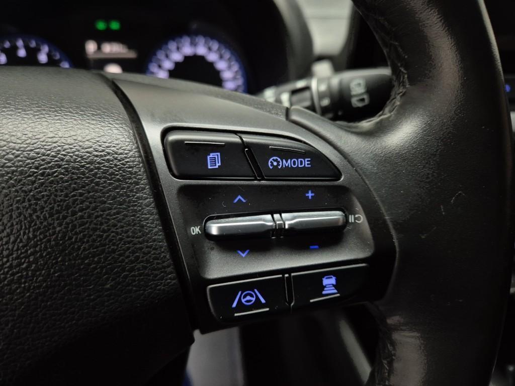 HYUNDAI Kona - Vista 7