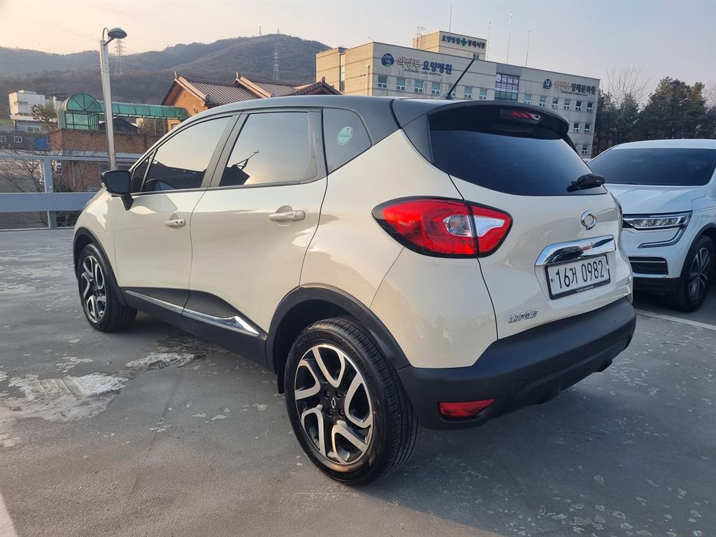 SAMSUNG QM3 - Vista 6