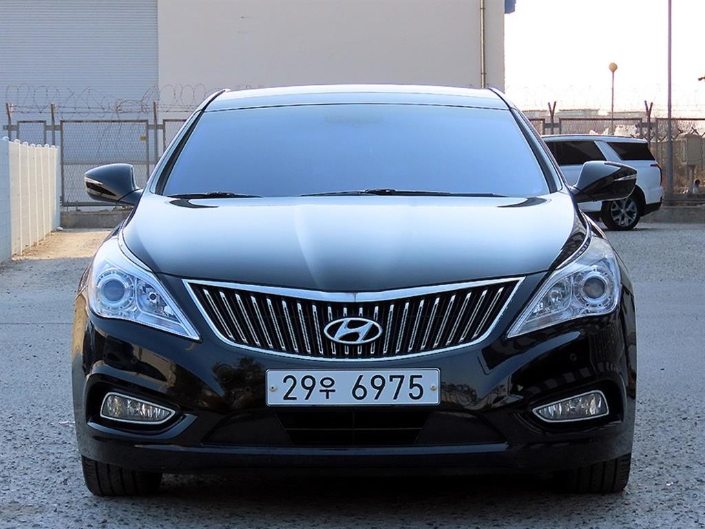 HYUNDAI Grandeur 2014 Negro - Importación desde Corea - HF Imports Iquique - Foto 1
