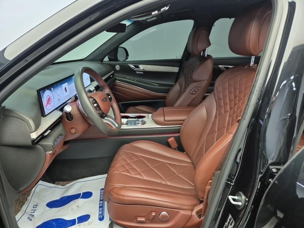 Genesis GV80 - Vista 11