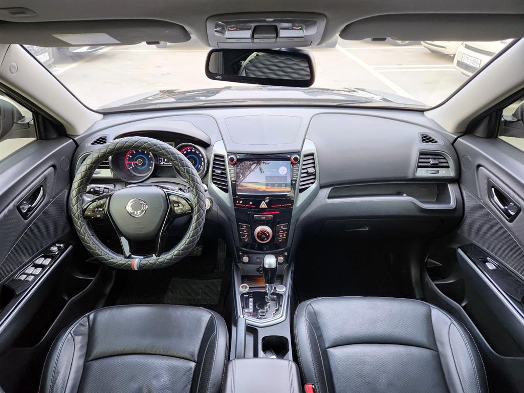 Ssangyong Tivoli - Vista 8