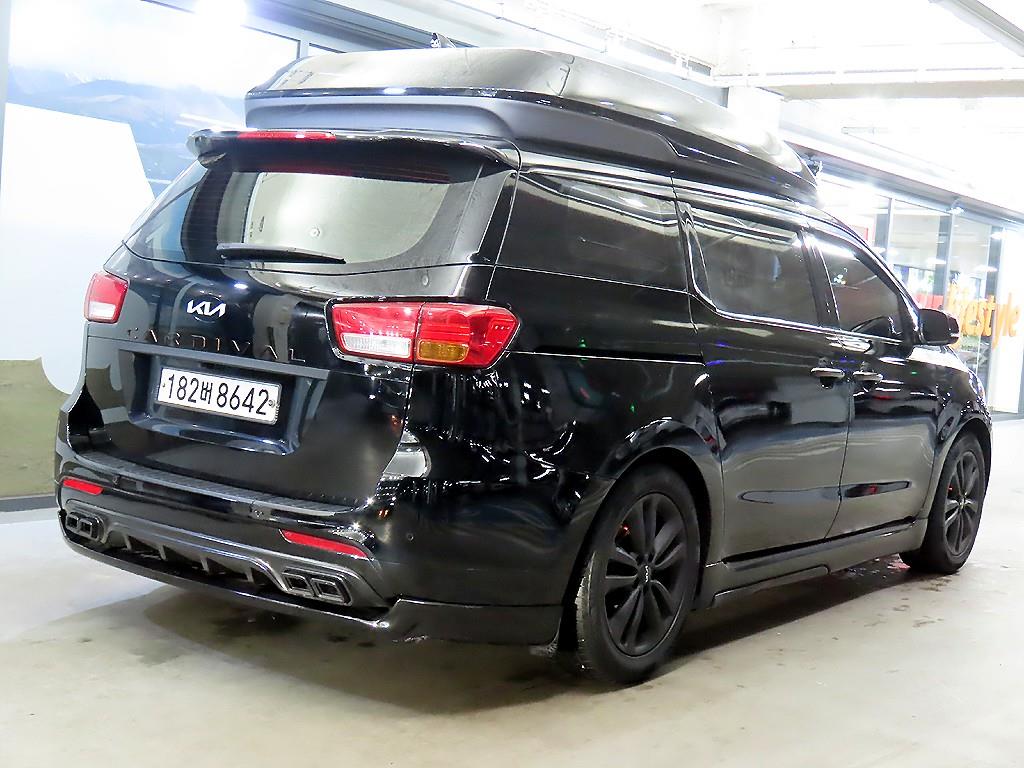 KIA Carnival - Vista 4
