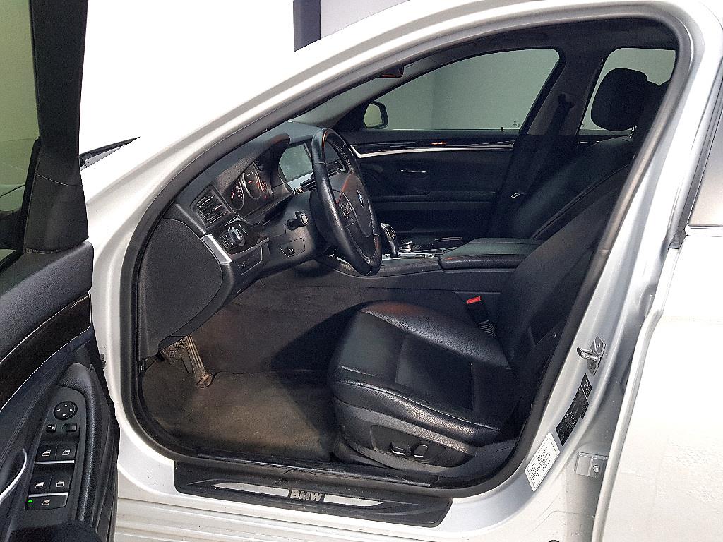 BMW 5 Series - Vista 8