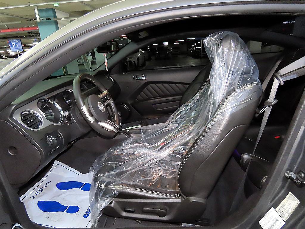 Ford Mustang - Vista 6