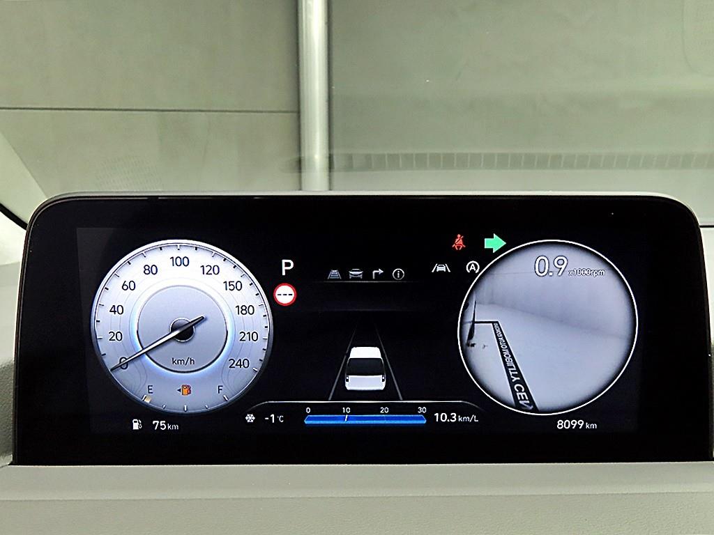 HYUNDAI Staria - Vista 8