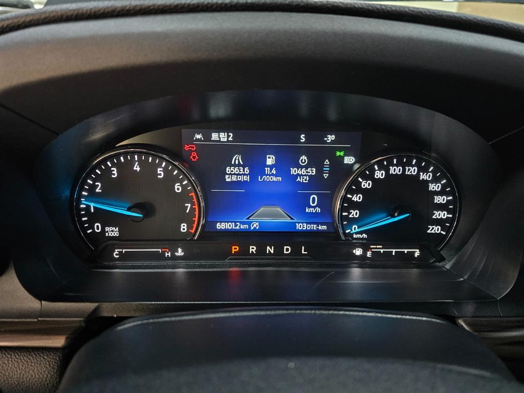 Ford Explorer - Vista 6