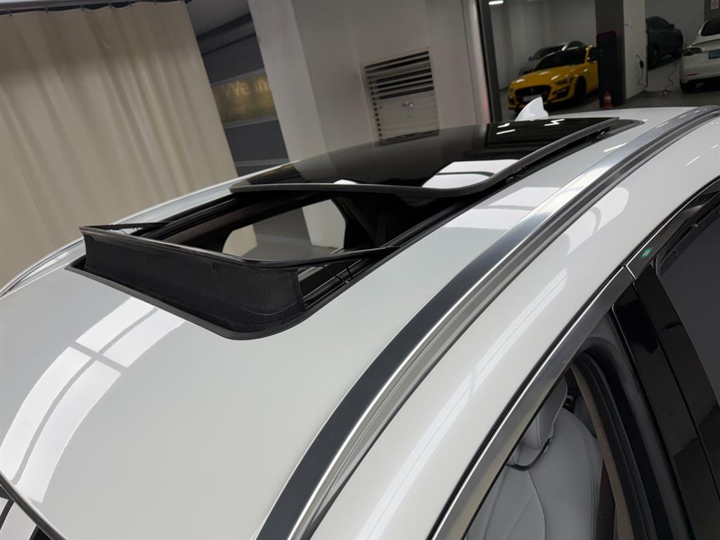 Genesis GV70 2025 Blanco - Importación desde Corea - HF Imports Iquique - Foto 19