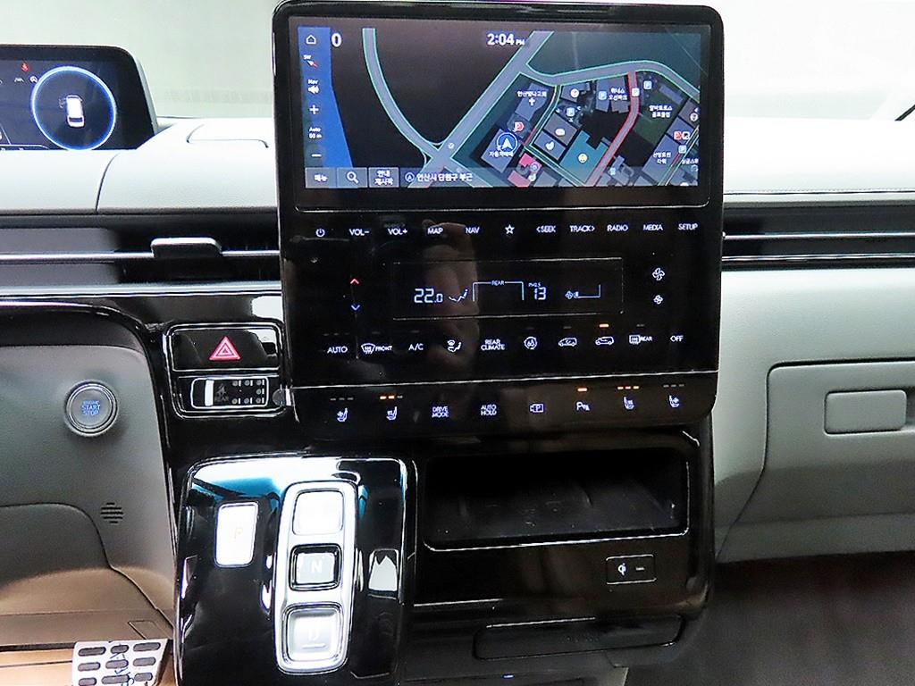 HYUNDAI Staria - Vista 12