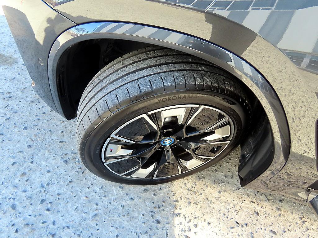 BMW iX3 2023 Gris - Importación desde Corea - HF Imports Iquique - Foto 20