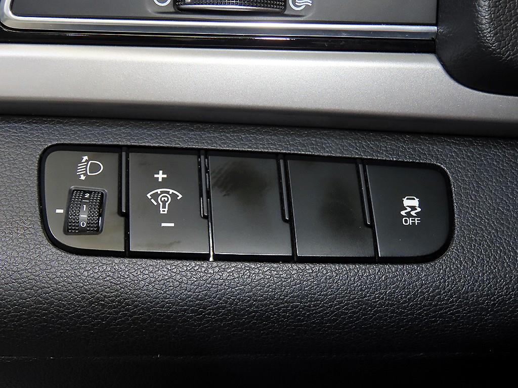 HYUNDAI Avante 2016 Blanco - Importación desde Corea - HF Imports Iquique - Foto 13