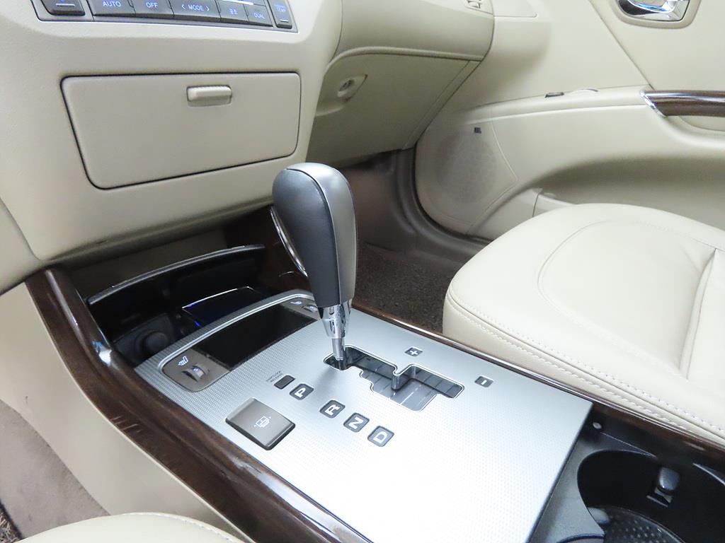 HYUNDAI Grandeur - Vista 11