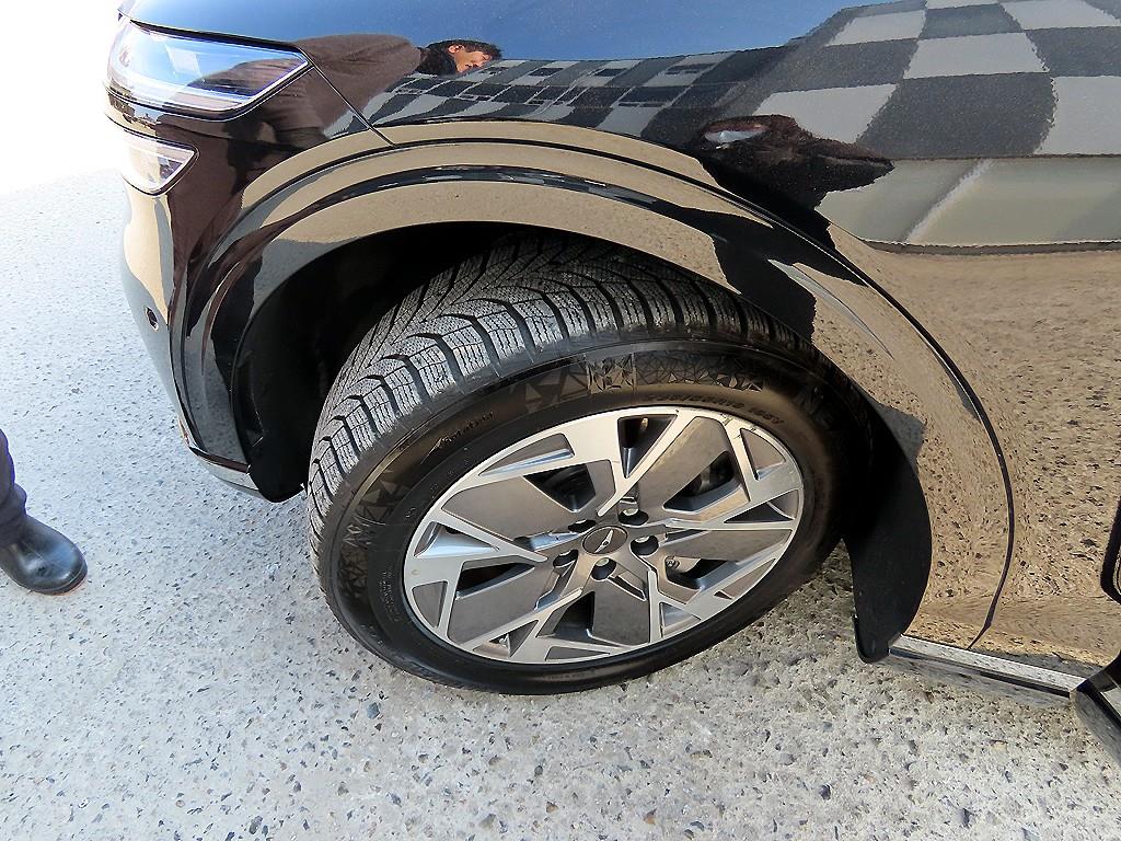 Genesis GV70 2022 Negro - Importación desde Corea - HF Imports Iquique - Foto 20