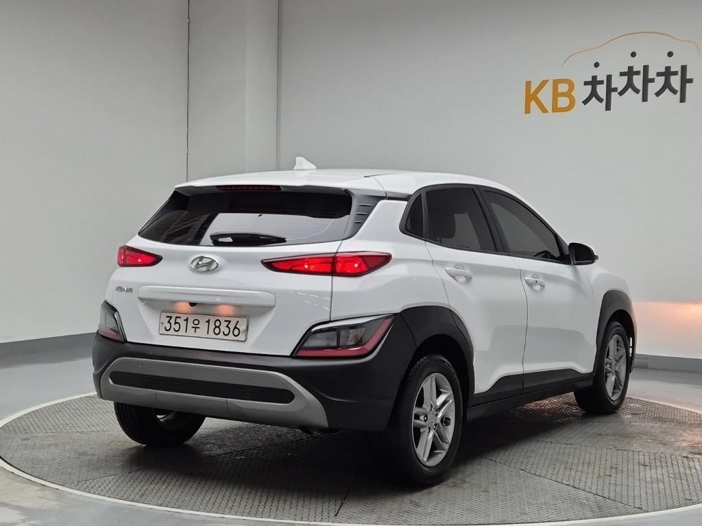 HYUNDAI Kona - Vista 3