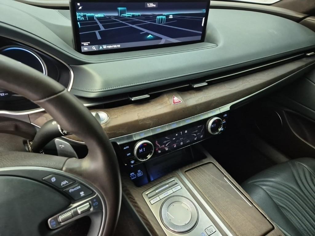 Genesis G80 - Vista 6