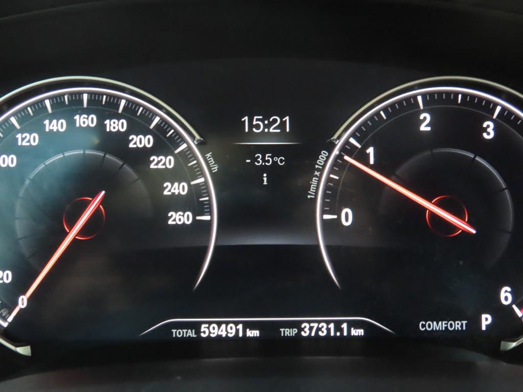 BMW 5 Series - Vista 8