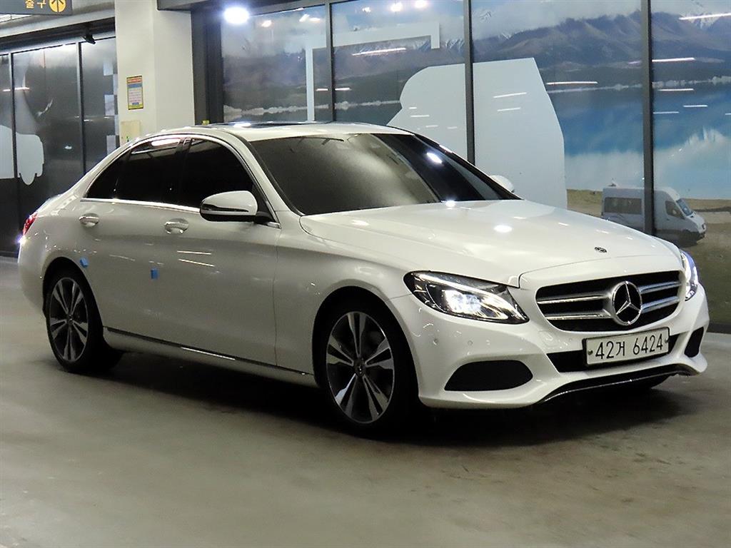 Mercedes Benz C Class 2018 Blanco - Importación desde Corea - HF Imports Iquique - Foto 1