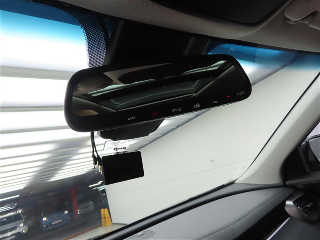 KIA Sorento - Vista 12