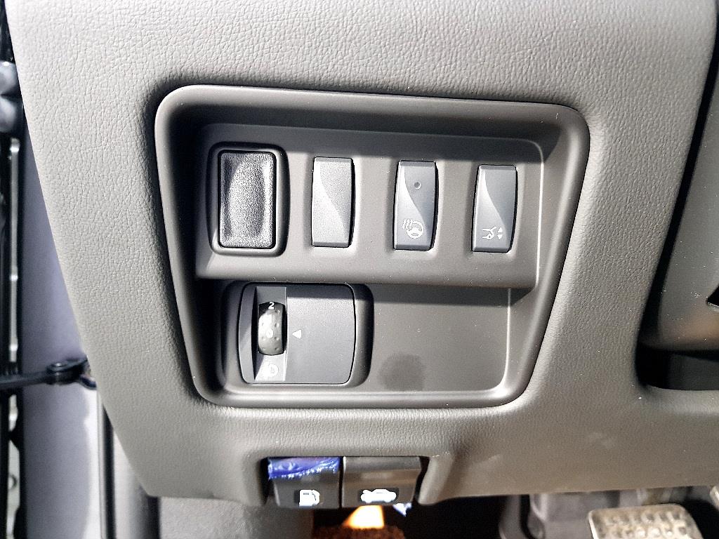 SAMSUNG QM6 - Vista 10