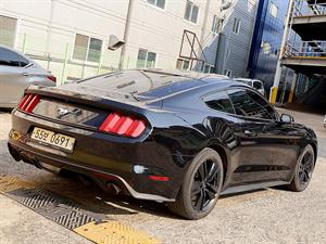 Ford Mustang - Vista 8