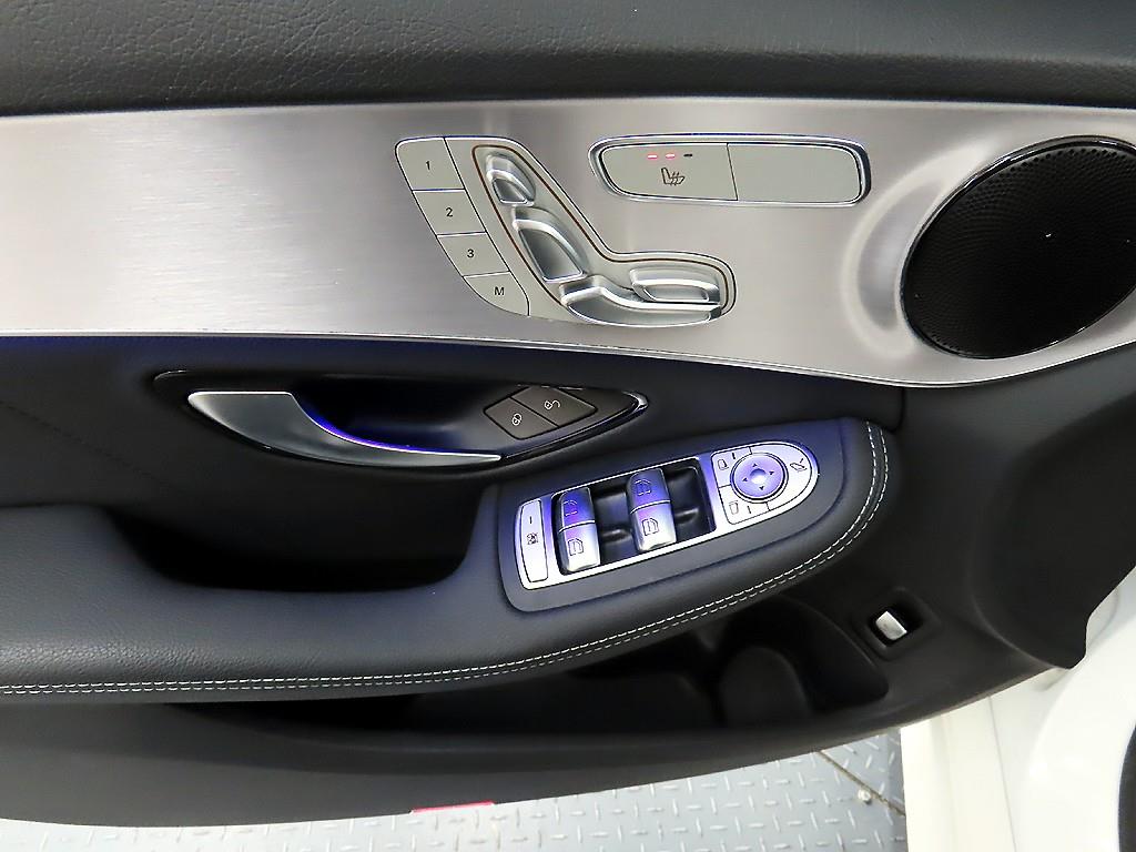 Mercedes Benz C Class - Vista 11