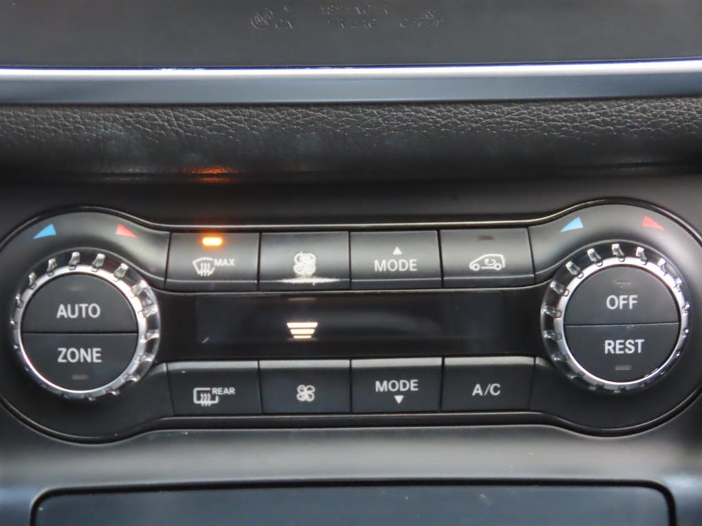 Mercedes Benz CLA Class 2016 Gris - Importación desde Corea - HF Imports Iquique - Foto 12