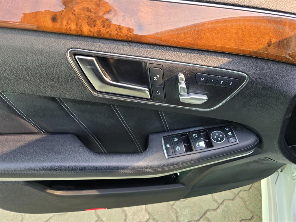 Mercedes Benz E class - Vista 10