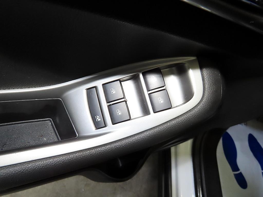 Chevrolet Orlando 2017 Blanco - Importación desde Corea - HF Imports Iquique - Foto 13