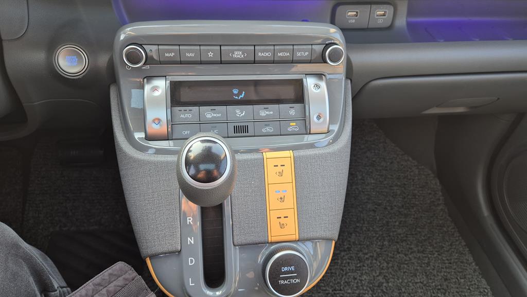 HYUNDAI Casper - Vista 10