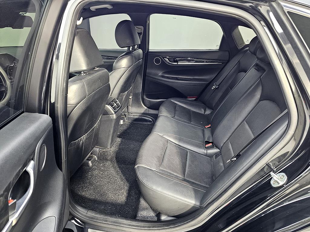 HYUNDAI Grandeur - Vista 9