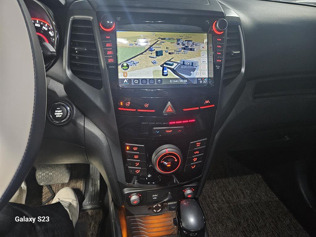 Ssangyong Tivoli 2018 Azul - Importación desde Corea - HF Imports Iquique - Foto 14