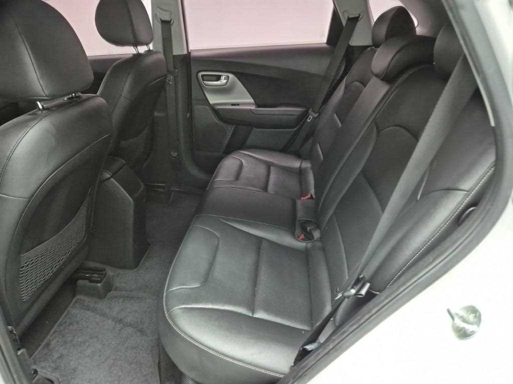 KIA Niro - Vista 12