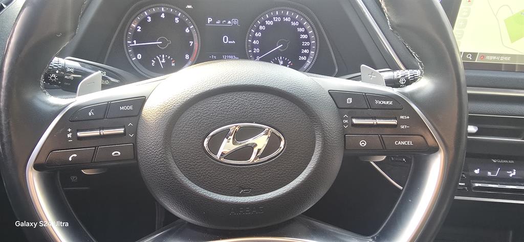 HYUNDAI Sonata - Vista 8