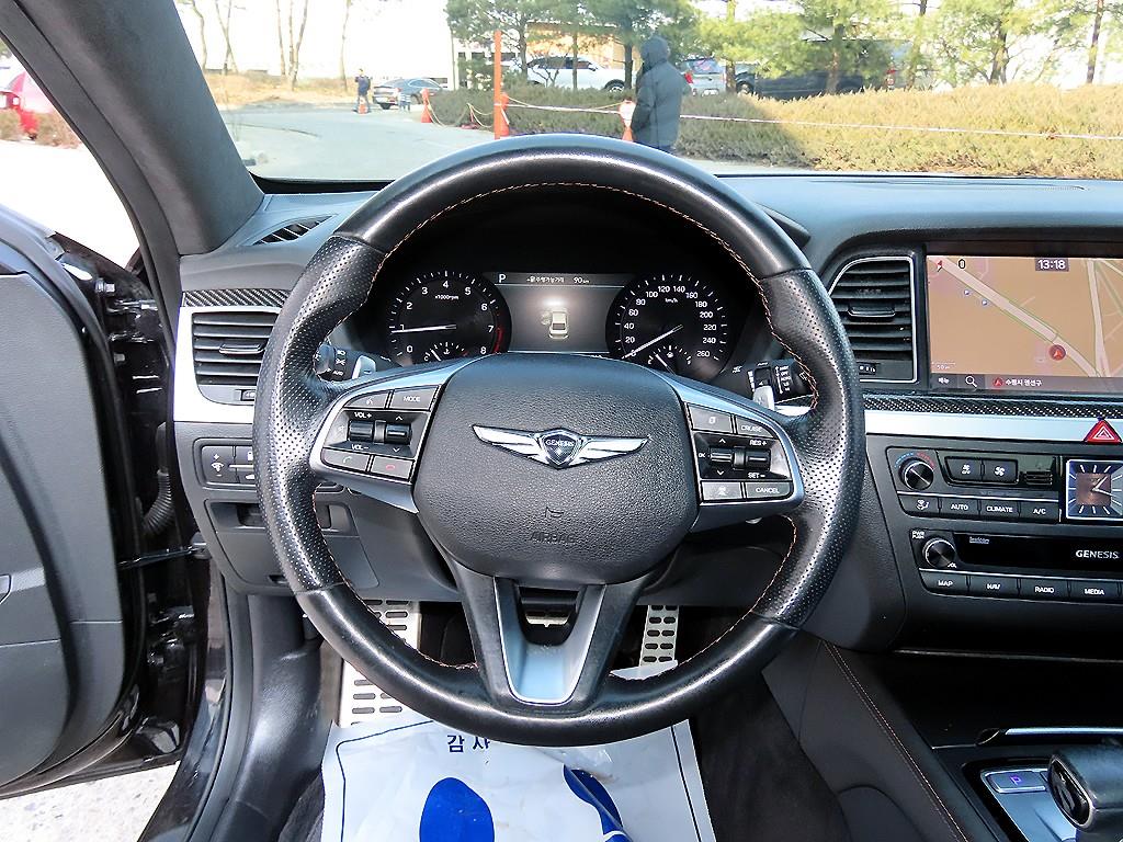 Genesis G80 - Vista 8