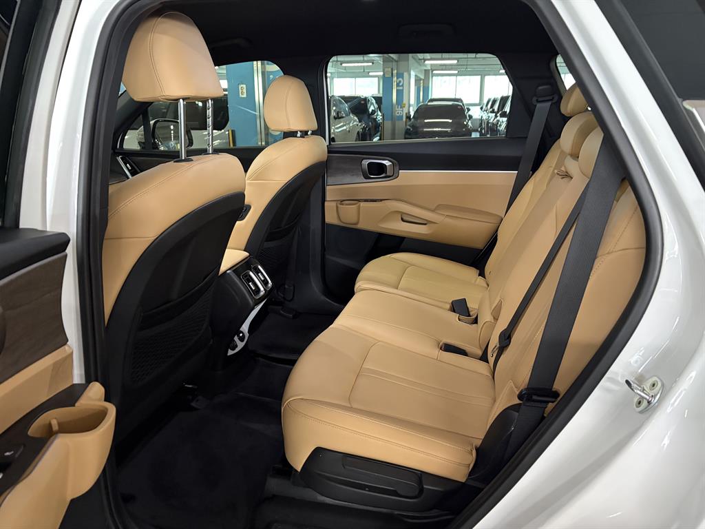 KIA Sorento - Vista 11
