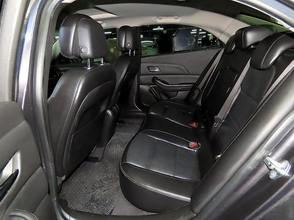 Chevrolet Malibu - Vista 7