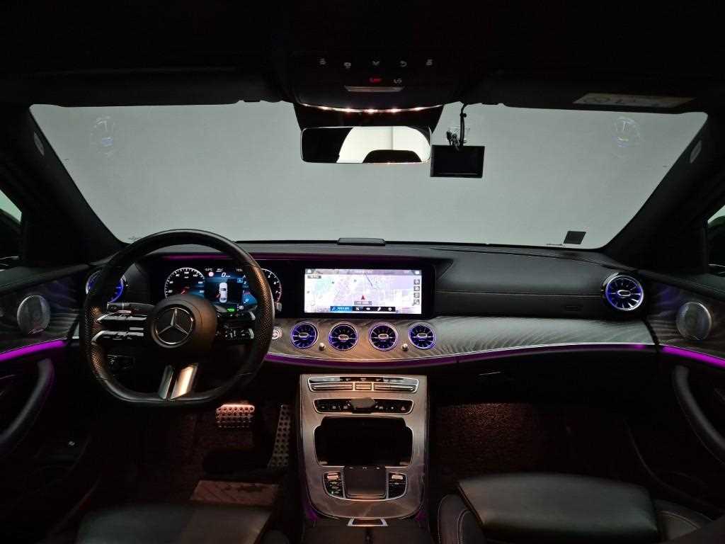 Mercedes Benz E class - Vista 6