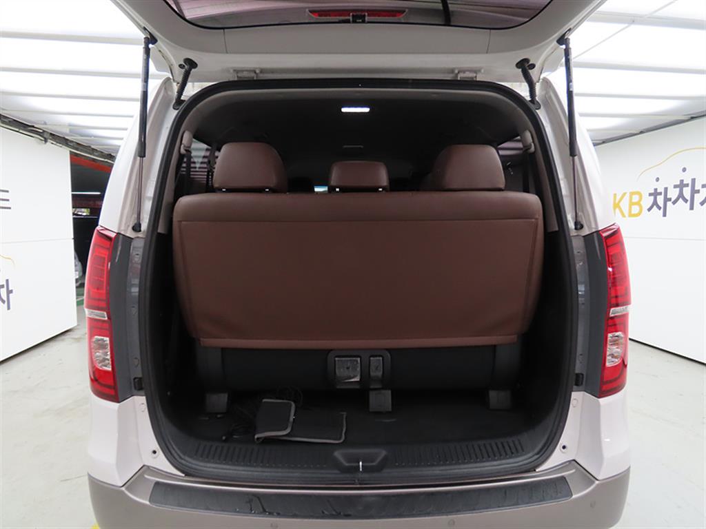 HYUNDAI Starex 2021 Blanco - Importación desde Corea - HF Imports Iquique - Foto 18