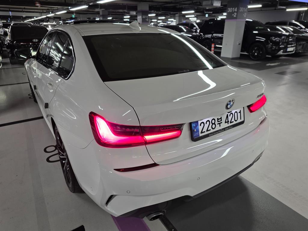 BMW 3 series - Vista 3