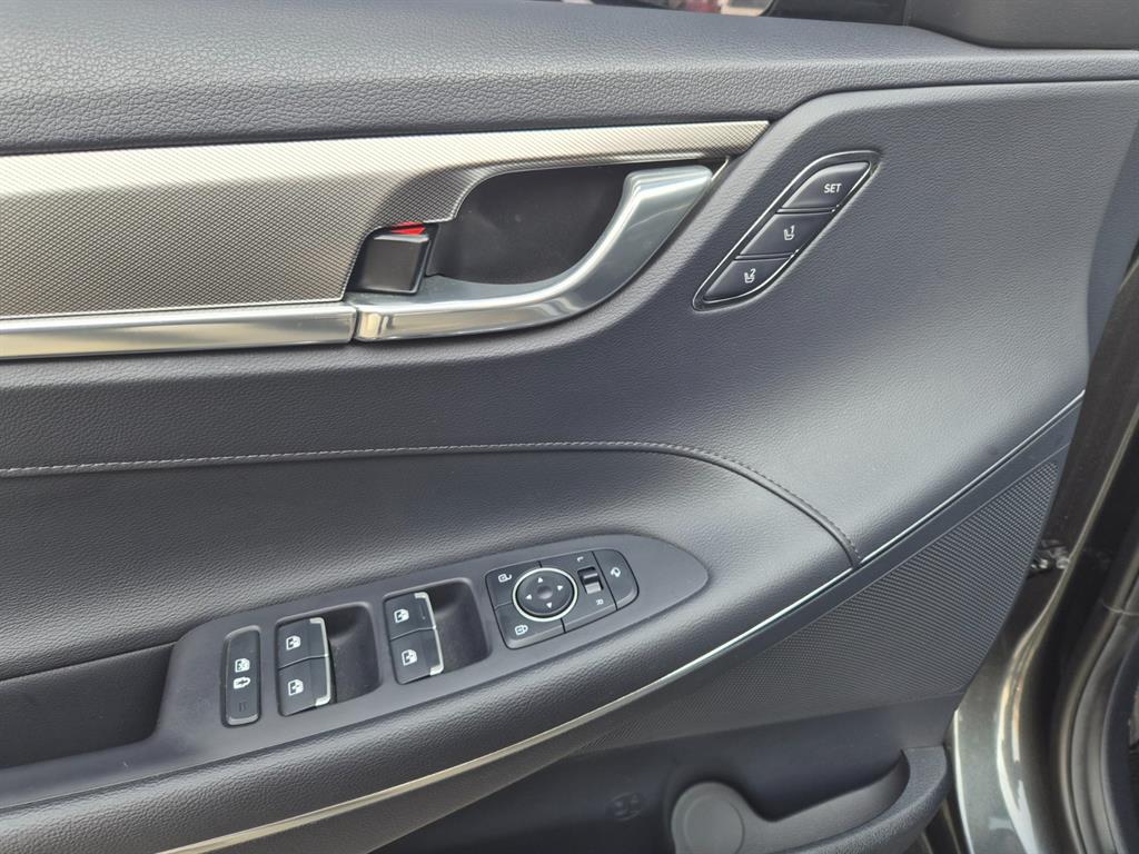 HYUNDAI Grandeur - Vista 11