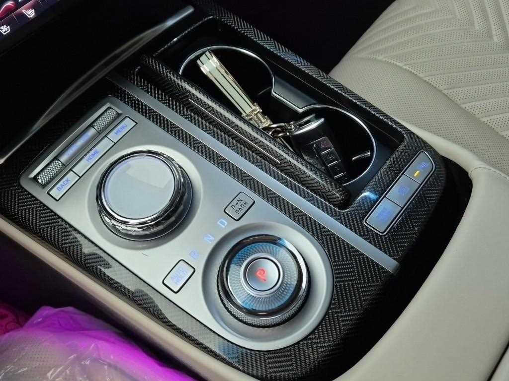 Genesis G80 - Vista 8