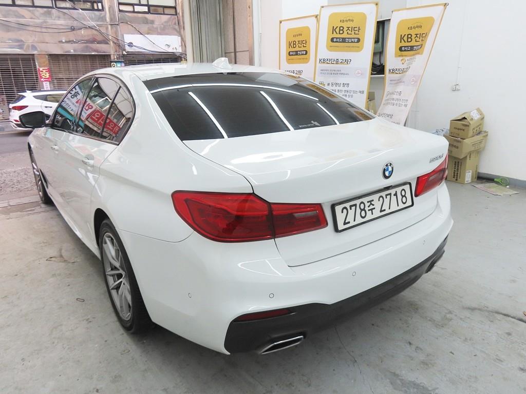 BMW 5 Series - Vista 4