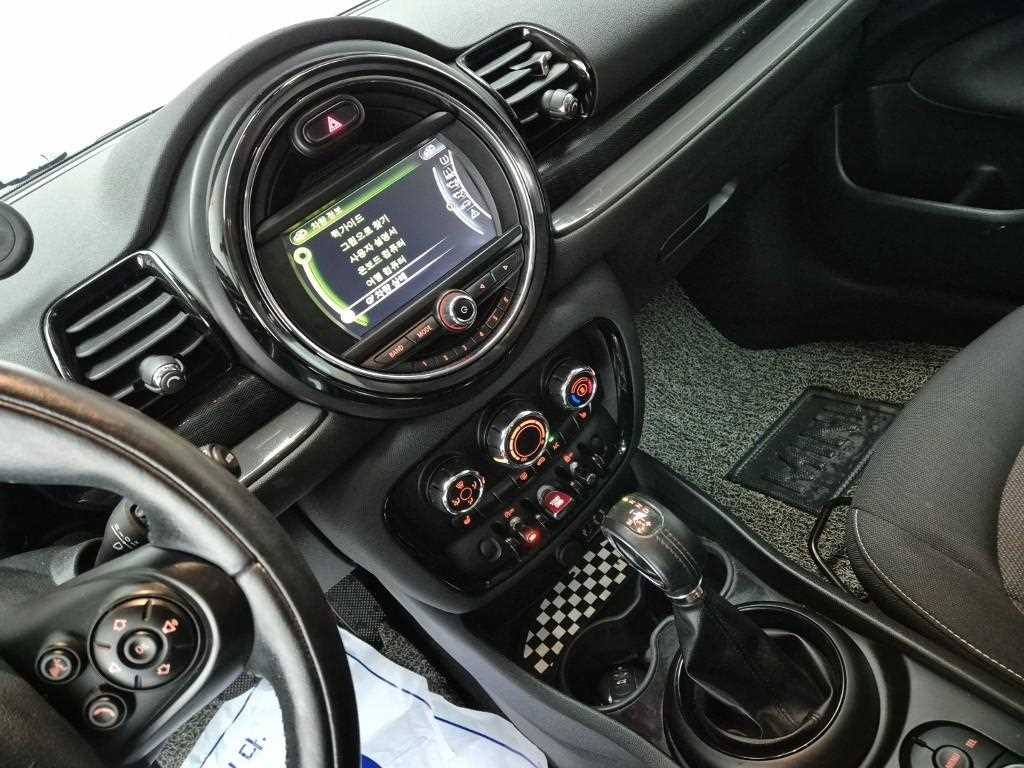 Mini Clubman - Vista 10