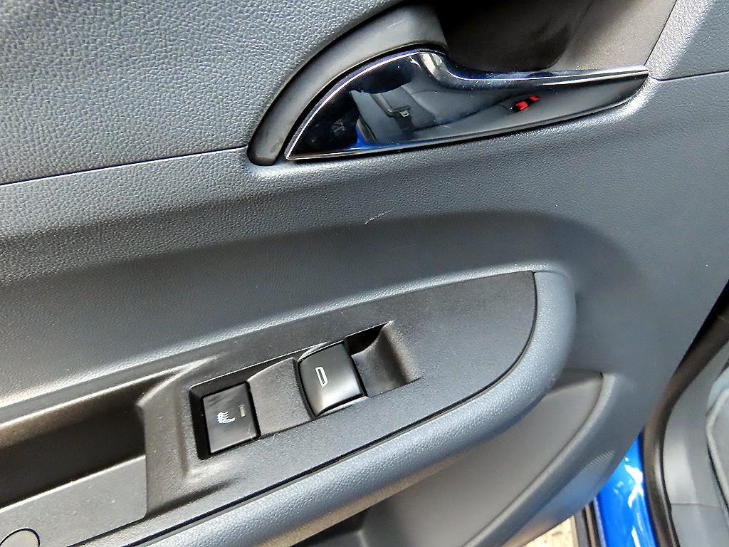 Chevrolet Bolt 2019 Azul - Importación desde Corea - HF Imports Iquique - Foto 16