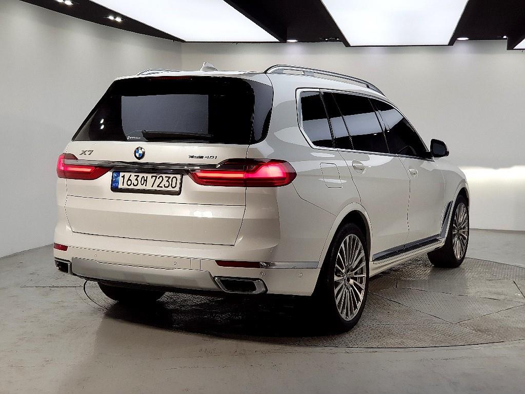 BMW X7 - Vista 4
