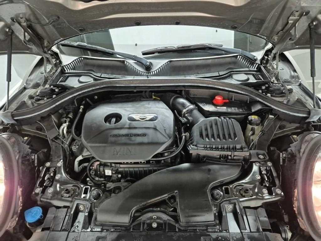 Mini Clubman - Vista 5