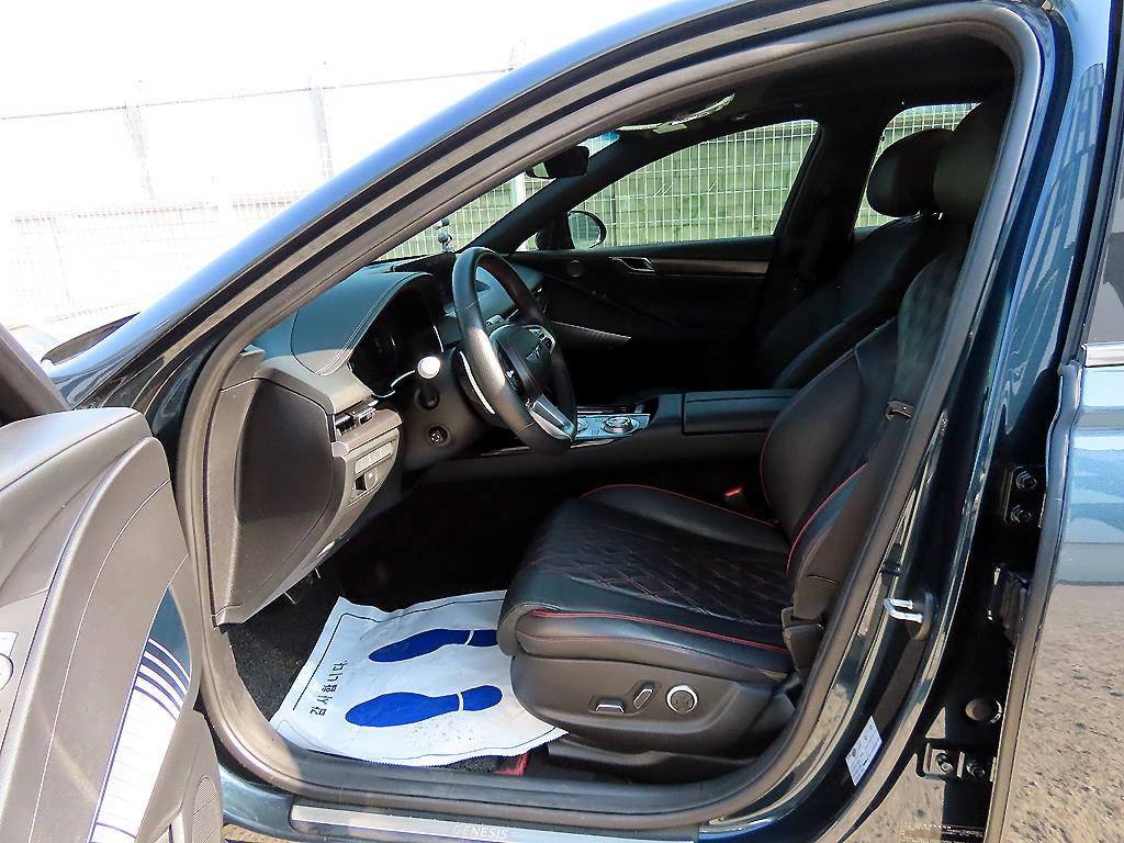 Genesis G80 - Vista 5