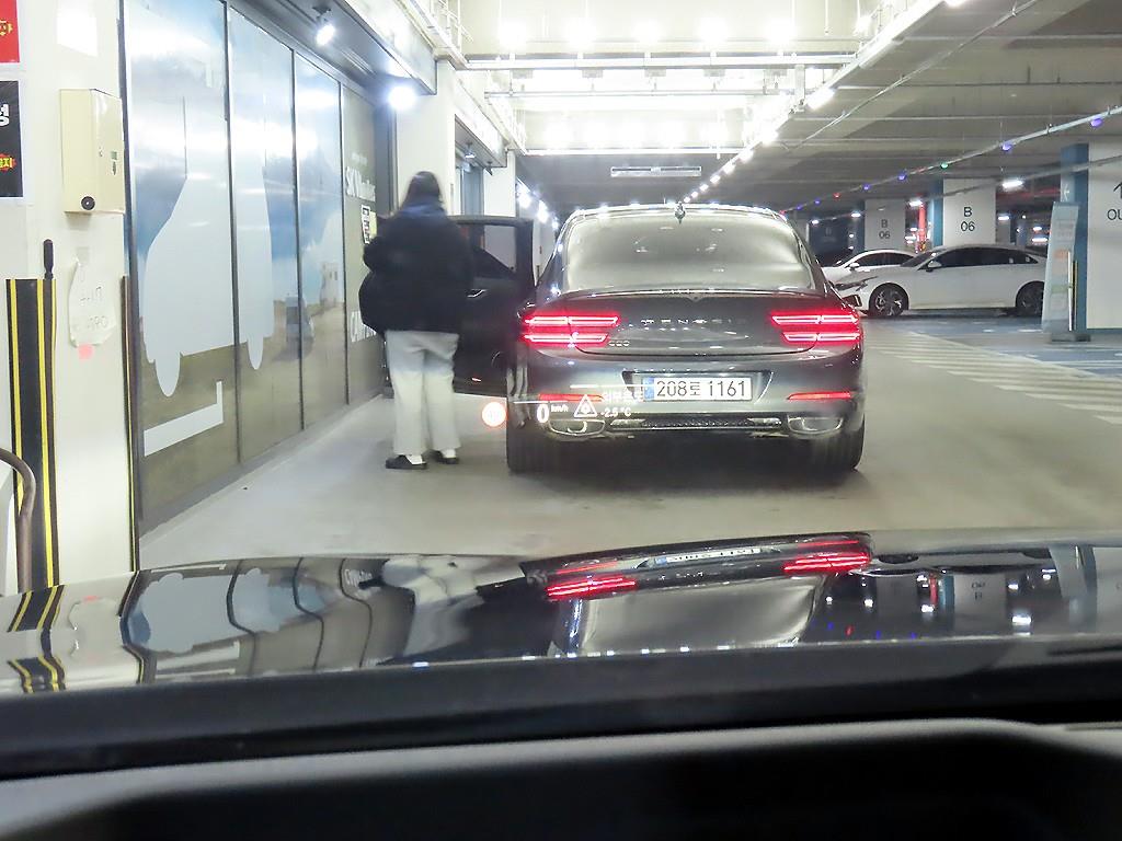 BMW 5 Series 2021 Negro - Importación desde Corea - HF Imports Iquique - Foto 15