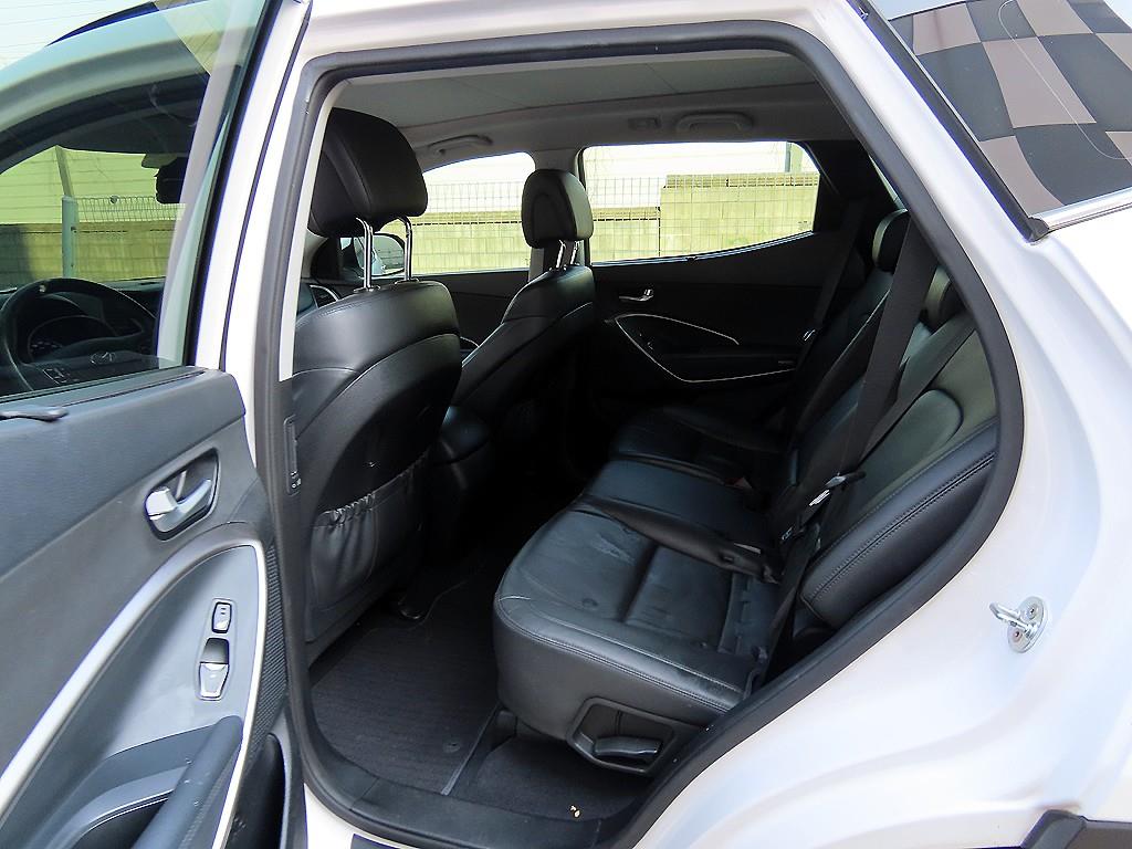 HYUNDAI Santa Fe - Vista 6